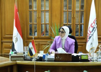 اجتماع وزيرة الصحة بمقر فاكسيرا لانتاج لقاح كورونا
