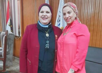 زيارة النائبة مايسة عطوة للغرفة التجارية ببني سويف