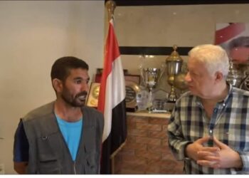 مرتضي منصور يستقبل بائع التين الشوكي