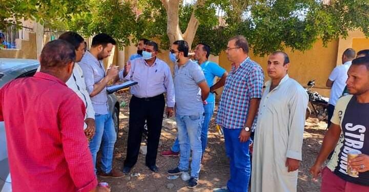 النائب عبد الرحمن برعي مع أهالى بني سويف اليوم
