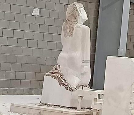 شبيه تمثال نهضة مصر