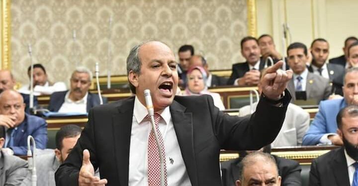 برلماني يؤيد قرار غرامة المتخلفين عن المشاركة بالأنتخابات
