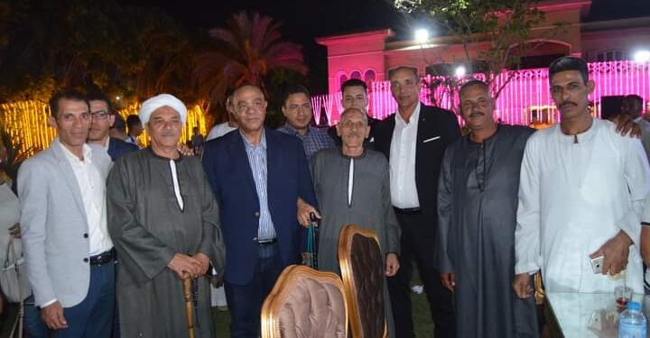 أهالي الجيزة يحتفلون بفوز النائب عادل ناصر بعضوية مجلس الشيوخ