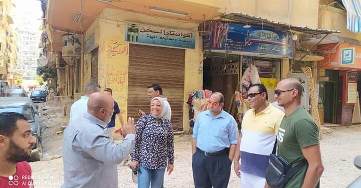 النائبة مي محمود تتابع أعمال الرصف وتطوير العشوائيات
