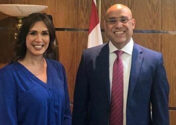 النائبة رانيا علوانى مع عاصم الجزار وزير الاسكان