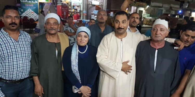 “الصلح خير”.. نائبة برلمانية بـ١٠٠راجل تصلح بين كبار العائلات في الإسكندرية