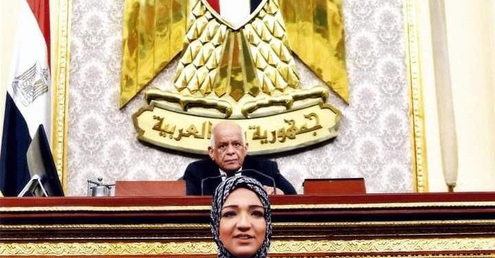 استقالة منتصف الليل .. النائبة مي محمود خارج الحزب العربي للعدل والمساواة