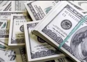 إنخفاض الدولار اليوم الجمعة بأسعار صرف العملات