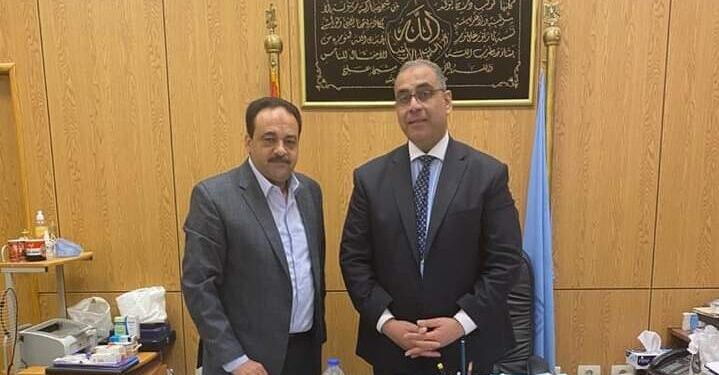 النائب أحمد إسماعيل مع اللواء محمد حنفى سكرتير عام محافظة القاهرة