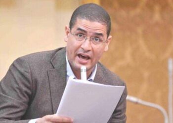 جد ولا هزار .. عابدين تشتعل غضبا بعد إعلان ترشح أبو حامد: مشوفنكش منعرفكش