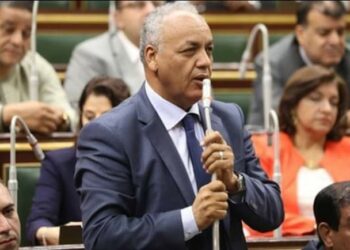 مصطفي بكري يؤكد: انسحاب فرج عامر من انتخابات “النواب” لهذا السبب