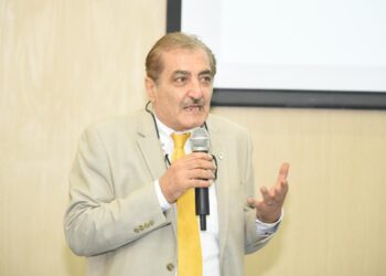 الدكتور أيمن مسلم أستاذ ورئيس قسم الهندسة بجامعة كاليفورنيا بالولايات المتحدة الأمريكية