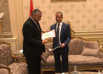 المستشار محمود عتمان الأمين العام لمجلس الشيوخ يستقبل الأعضاء الجدد