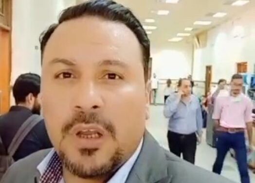 محامي سيدة المحكمة أحمد مهران داخل محكمة مصر الجديدة