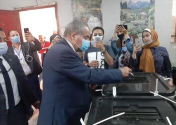وزير التموين بعد الادلاء بصوته..وجود مجلس النواب استحقاق دستوري مهم