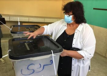 وزيرة الثقافة تدلي بصوتها الانتخابي وتؤكد: واجبا وطنيا