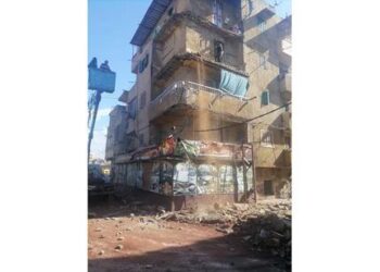 “الأمطار وسنينها”.. انهيار 4 شرفات بعقارين فى الإسكندرية