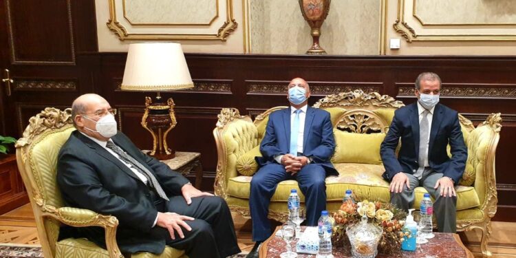 رئيس “الشيوخ” يستقبل وزير النقل للتهنئة بتولي رئاسة المجلس