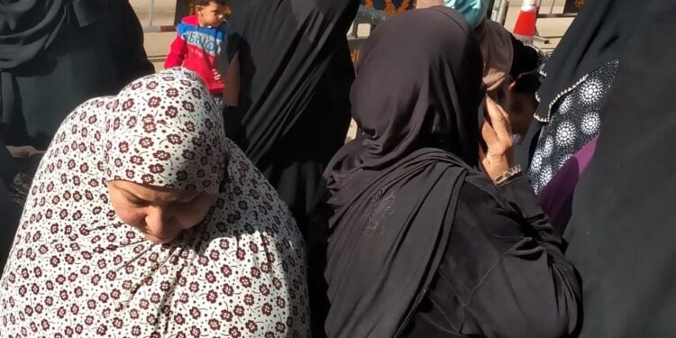 مع قرب غلق اللجان الانتخابية.. السيدات والشباب يسيطران على المشهد فى جولة الإعادة بالبدرشين والعياط