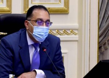 “سنطبق الغرامات”.. رئيس الوزراء يناشد المواطنين بارتداء الكمامة للوقاية من كورونا