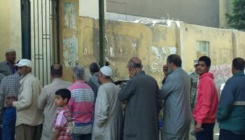 انتخابات مجلس النواب.. أهالي شبرا يحتشدون أمام اللجان لاختيار ممثليهم