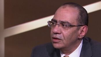 الدكتور حسام حسني، رئيس اللجنة العلمية لمكافحة كورونا بوزارة الصحة