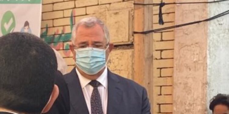 انتخابات مجلس النواب.. وزير الزراعة يدلي بصوته في لجنته الانتخابية بمدينة نصر