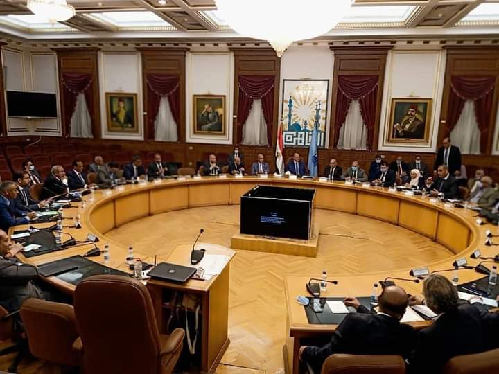 اللواء خالد عبدالعال في لقاء بأعضاء مجلس الشيوخ بالقاهرة