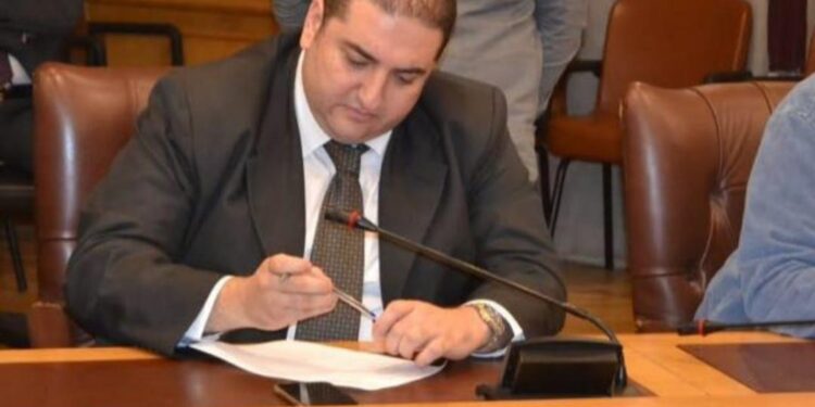 ننشر مقترح “الغرف التجارية” بشأن مواعيد فتح وإغلاق المحلات