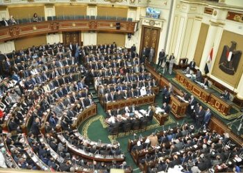 نجيب فلوس منين للصحة؟.. لجنة برلمانية تبحث عن مخرج لـ”ورطة” الحكومة غدًا
