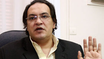 “متأثرُا بكورونا”.. وفاة المناضل الحقوقي حافظ أبو سعدة