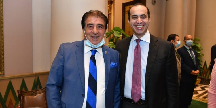 نائباً
