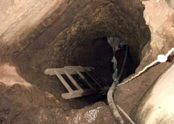 التنقيب عن الآثار