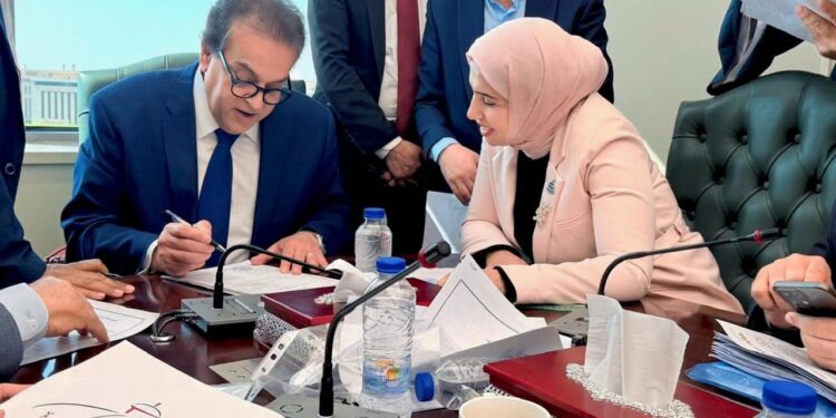 النائبة بثينة أبوزيد تواصل جهودها لتطوير المنظومة الصحية في الخانكة والعبور والخصوص