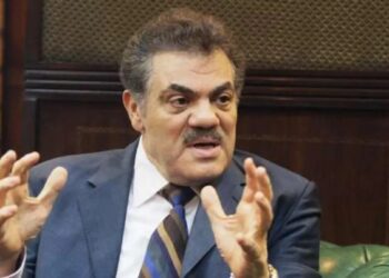 الوفد: استهداف مطار الخرطوم الدولي تقف خلفه أطراف إقليمية تسعى لتفكيك السودان