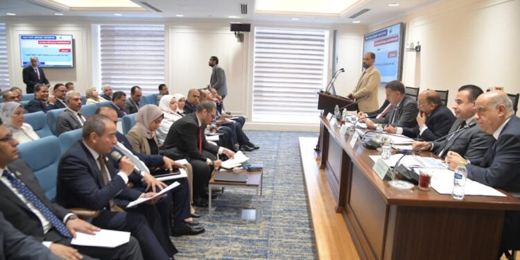 بحضور محافظ القليوبية.. لجنة الإدارة المحلية بمجلس النواب تناقش طلب الإحاطة المقدم من النائب مجاهد نصار حول تدهور منظومة النظافة بشبرا الخيمة.. وتوجيهات عاجلة من المحافظ بتصحيح الأوضاع