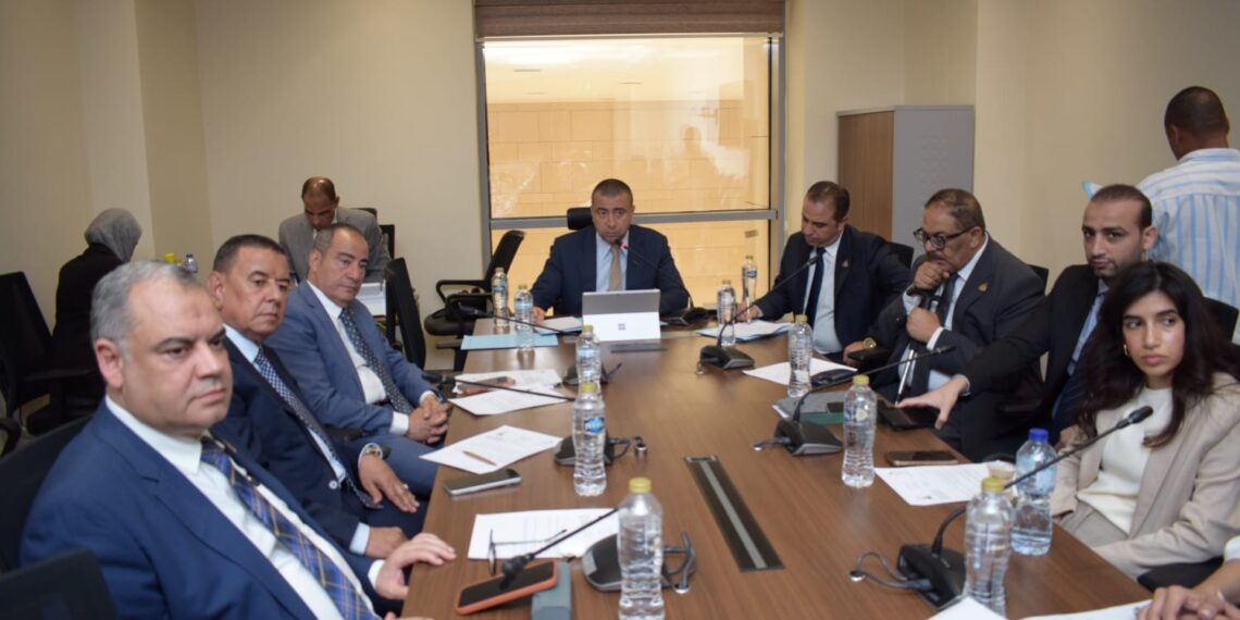 توافق برلماني حكومي على إطلاق صندوق تمويل المصانع المتعثرة.. وإنشاء وحدة للإنذار المبكر لدعم المصانع والأولوية للقطاعات الإنتاجية