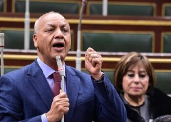 مصطفى بكري للحكومة: لا تراهنوا على صبر الناس.. وأزمة العدادات الكودية تحتاج حلا عاجلا