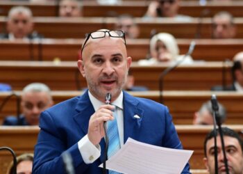 برلمانية الشعب الجمهوري بالنواب توافق مبدئيًا على الموازنة العامة للدولة وخطة التنمية الاقتصادية والاجتماعية