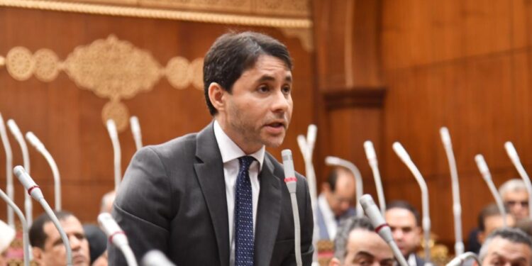 النائب محمد مظلوم يطالب وزير الاستثمار بالتفرقة بين المستثمر الرأسمالي والشريك الاستراتيجي في الحصص العينية