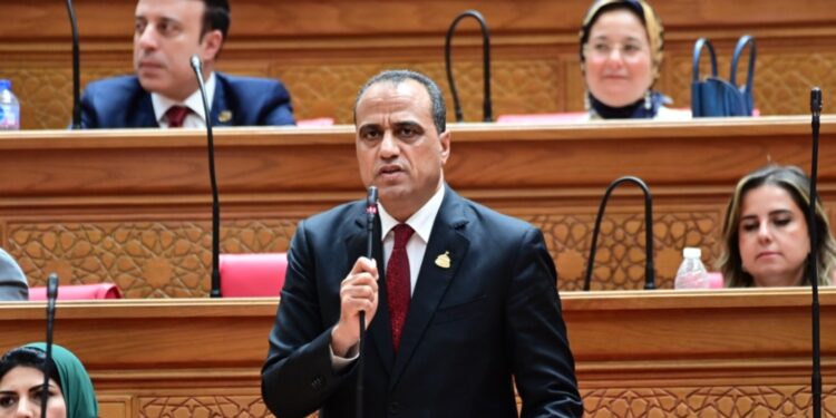 النائب ممدوح جاب الله يطالب الحكومة بإنهاء إجراءات التصالح بمخالفات البناء