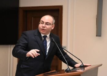 النائب محمد رشوان يتقدم بطلب إحاطة بشأن تقييم أداء مكاتب السياحة الخارجية والعائد منها