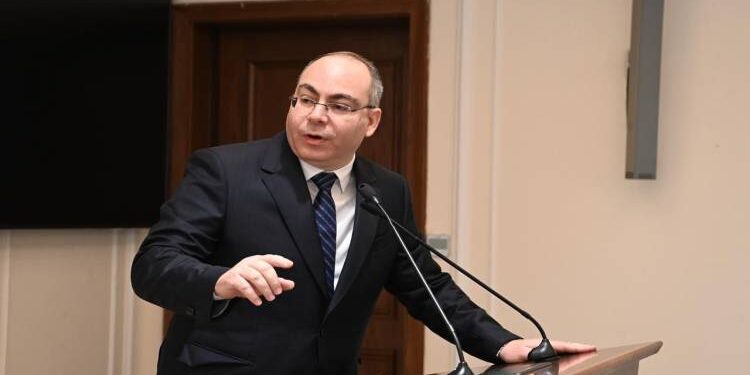 النائب محمد رشوان يتقدم بطلب إحاطة بشأن تقييم أداء مكاتب السياحة الخارجية والعائد منها