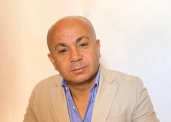الكاتب الصحفي والإعلامي بشير حسن يفتح النار على مصطفى كامل: أخطأت في حق الشراقوة ولا تخلط بين الوطنية والإساءة