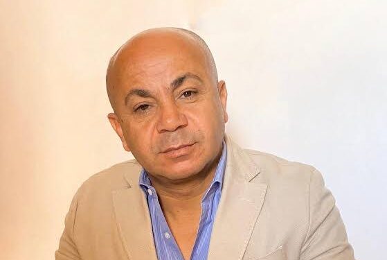 الكاتب الصحفي والإعلامي بشير حسن يفتح النار على مصطفى كامل: أخطأت في حق الشراقوة ولا تخلط بين الوطنية والإساءة