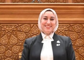 النائبة صافيناز دراج تتقدم ببيان عاجل لحسم مصير تكليف الفرق الطبية